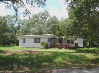 223 S Oak St, Labelle, FL 33935