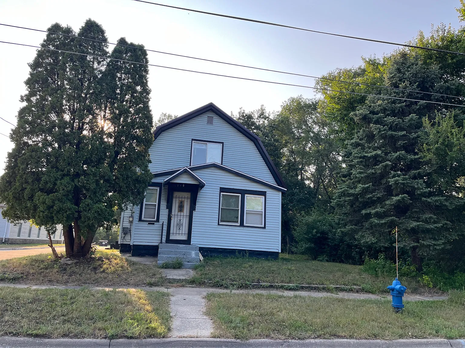 219 Jackson St - * — Photo 1