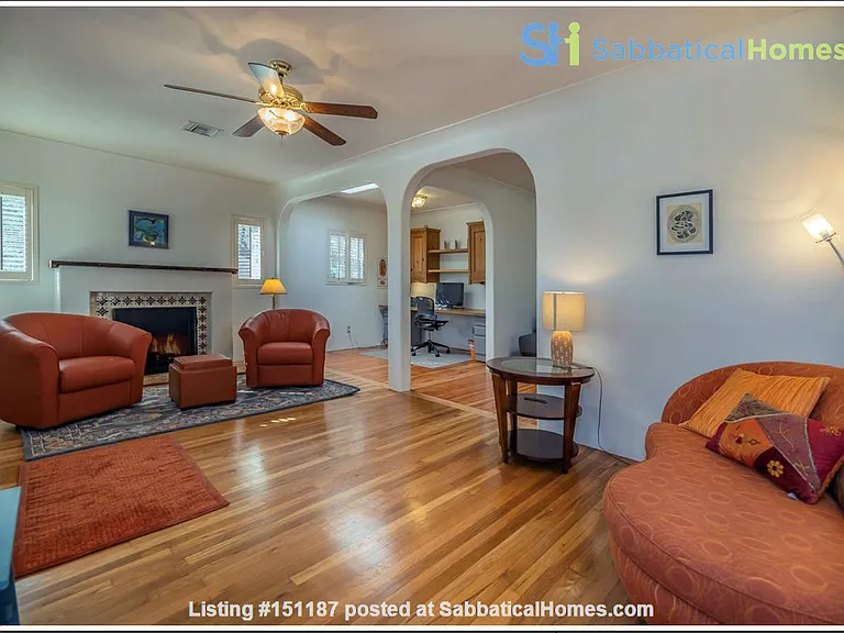 2427 E Mabel St — Photo 2