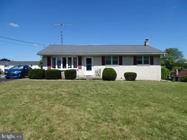 3645 West Ave, Greencastle, PA 17225