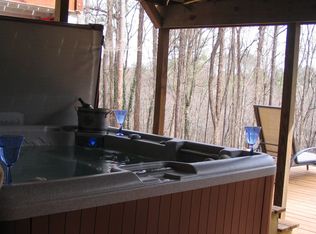 8945 River Run, Sandy Springs, GA 30350