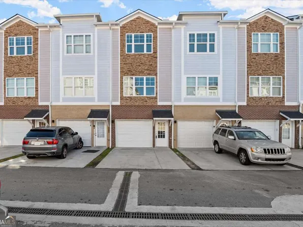 2017 Ocean Dr NW, Atlanta, GA 30318