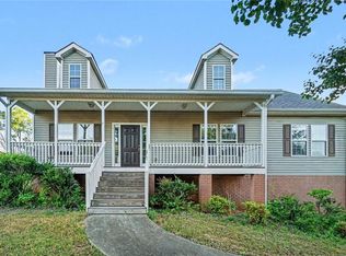 227 Starlyn Dr, Hiram, GA 30141