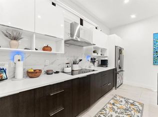 1048 N Victoria Park Rd #Townhouse 1048, Fort Lauderdale, FL 33304