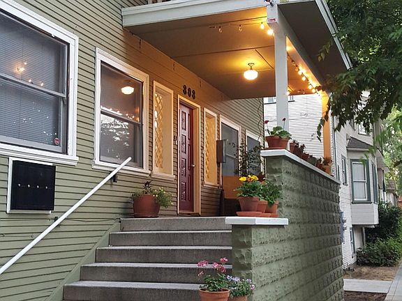 4th image of 808 19th St #1