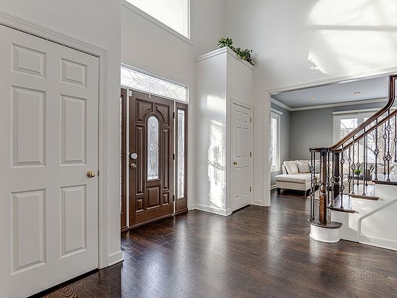 4th image of 20 Sherwood Dr