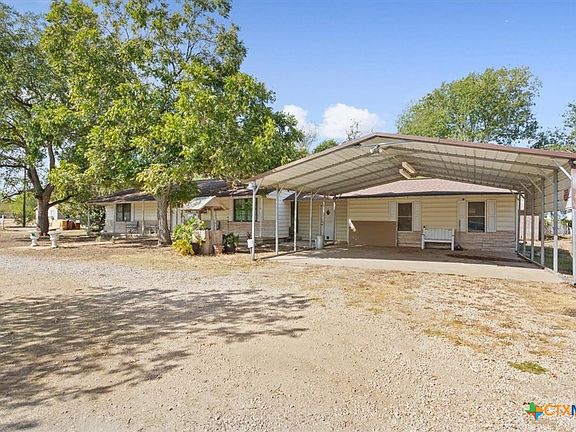 3rd image of 907 W Avenue B