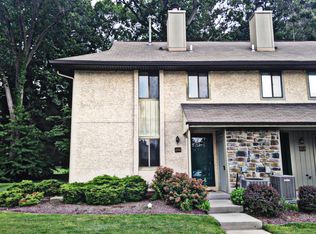 244 Hampshire Dr, Plainsboro, NJ 08536