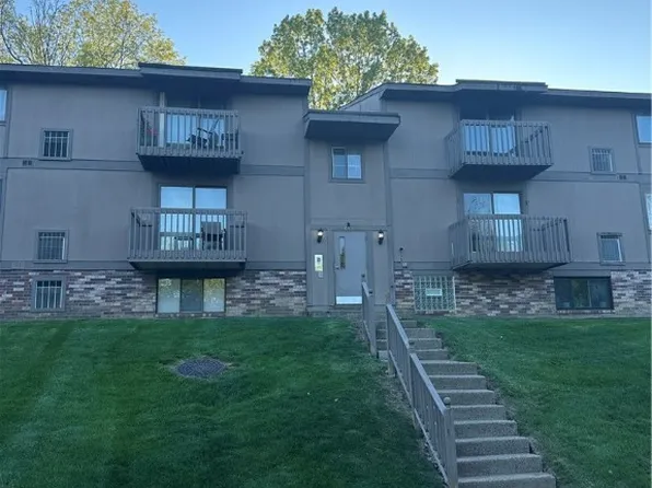 2469 Brook Ledge Rd #A32, Bridgeville, PA 15017