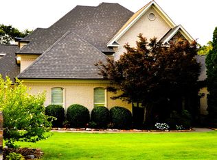 136 Courts Ln, Little Rock, AR 72223