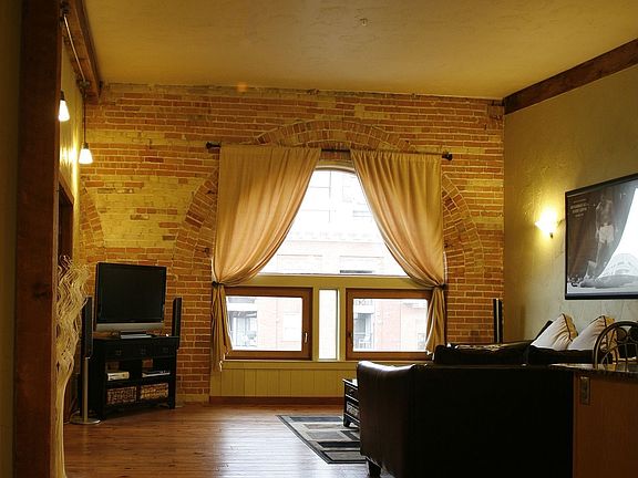5th image of 327 W 200 S APT 407