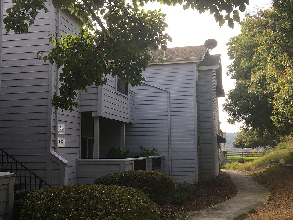 1st image of 1201 Glen Cove Pkwy APT 815