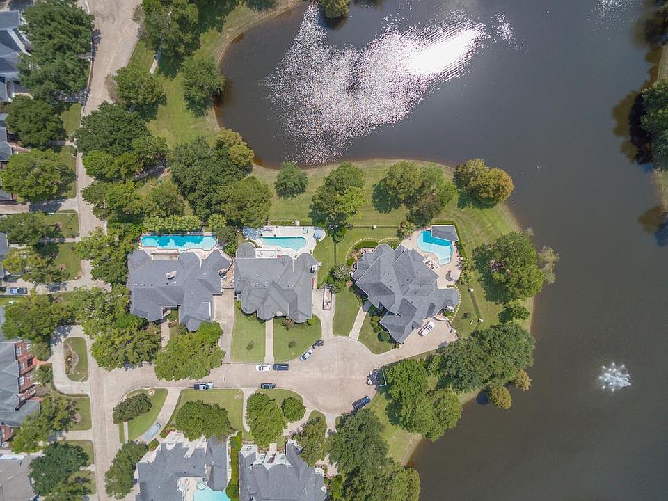 2nd image of 2503 Autumn Shore Cir