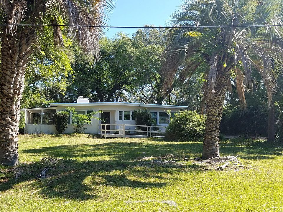 2nd image of 1620 Nemours Dr