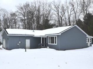 113 Chippewa Trl, Prudenville, MI 48651