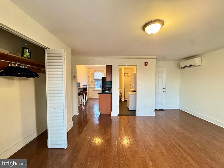 2228 Fairmount Ave #3 — Photo 10