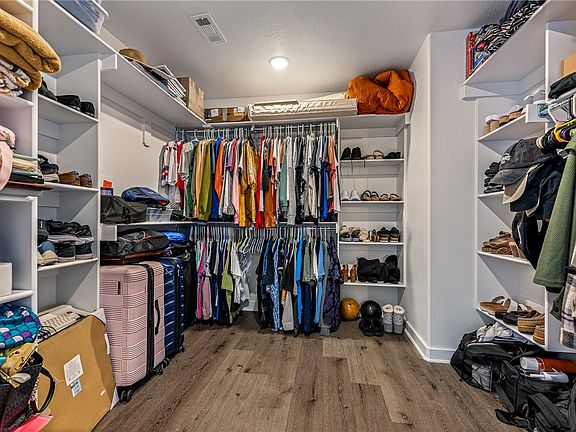 5th image of 2408 SW Paddington St