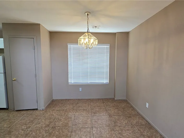 3822 Gulliver St — Photo 6