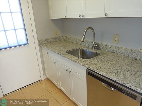 2nd image of 611 Ponce De Leon Dr #3