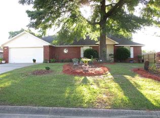 886 Valley Ridge Dr, Pensacola, FL 32514