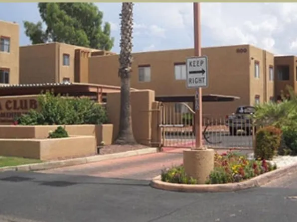 1810 E Blacklidge Dr, Tucson, AZ 85719