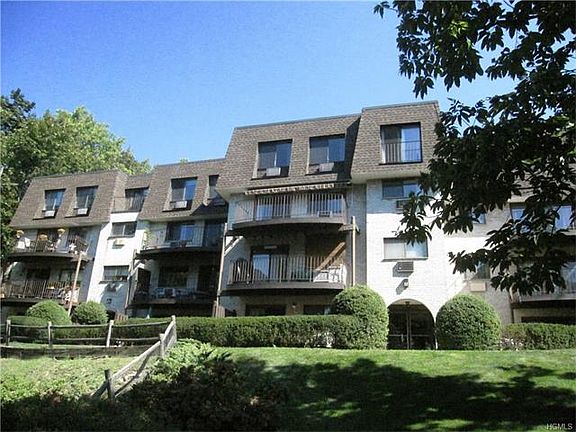 2nd image of 407 Kemeys Cove Ave
