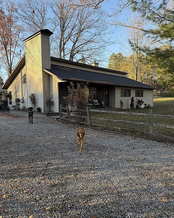 1st image of 159 W Spruce St