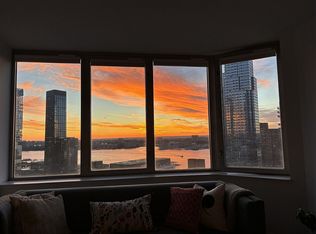 500 W 43rd St APT 37A, New York, NY