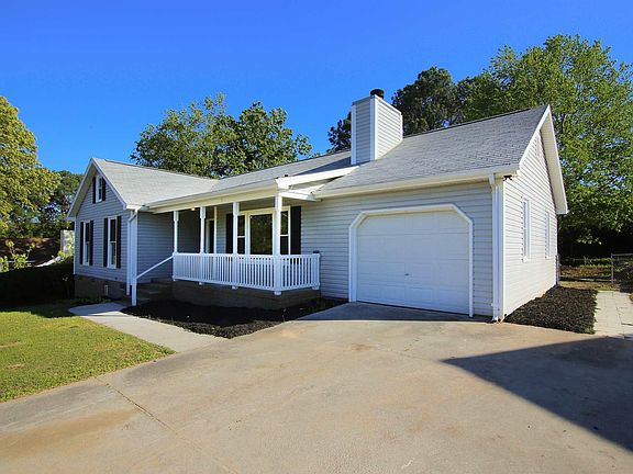 3rd image of 160 Glenshannon Dr