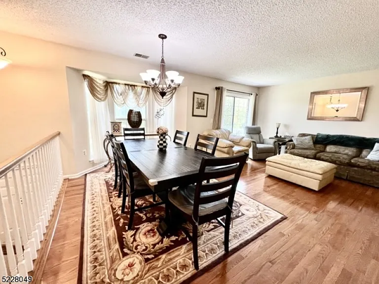 209 Strull Ct — Photo 6