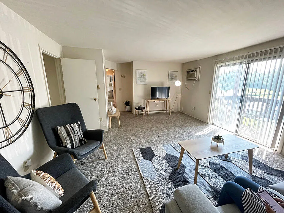 Breckenridge Apartments