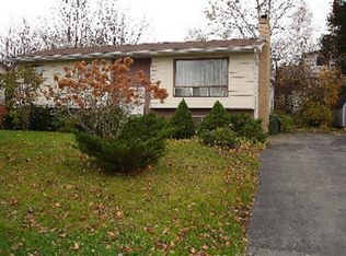 200 Skyridge Ave, Lower Sackville, NS B4C1R9