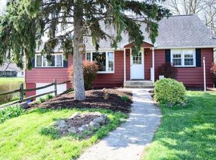 1716 Ridge Rd, Ontario, NY 14519