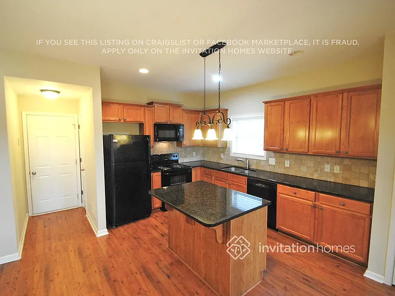 236 Ascott Ln — Photo 6
