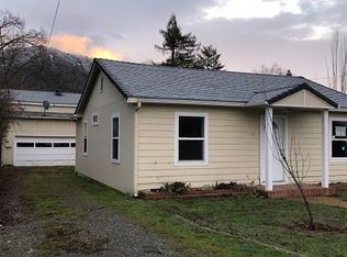 1323 NE Evans St, Grants Pass, OR 97526