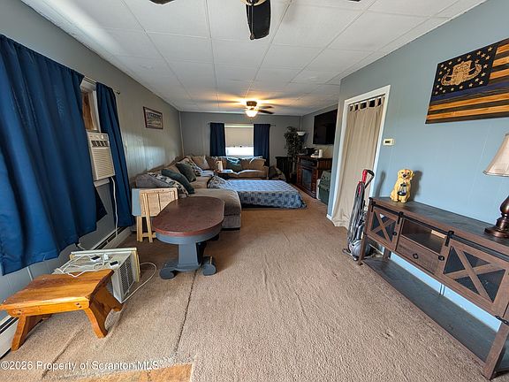 3rd image of 2902 Frink St