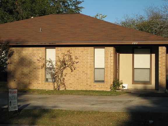 2nd image of 727 San Benito Dr