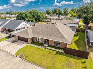 305 Foster Dr, Houma, LA 70363