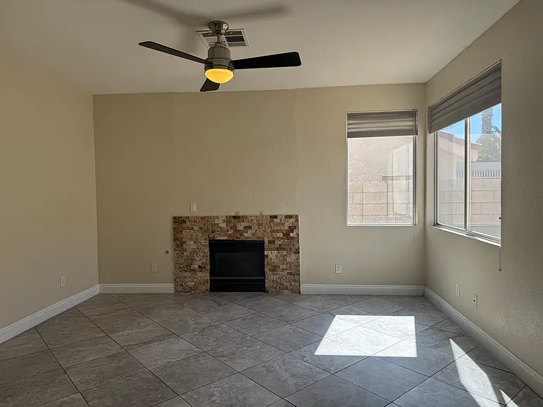 43 Mesquite Village Cir — Photo 7