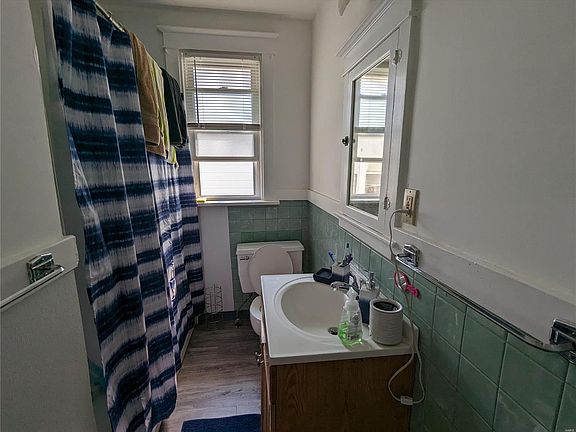 5th image of 4619 Tiemann Ave