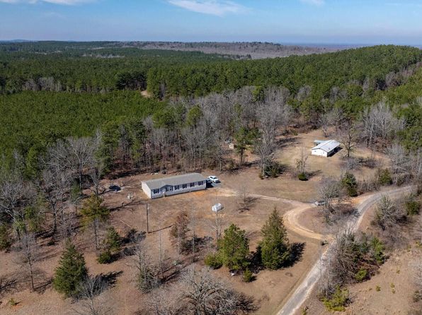 410 Private Road 1125, Texarkana, AR 71854