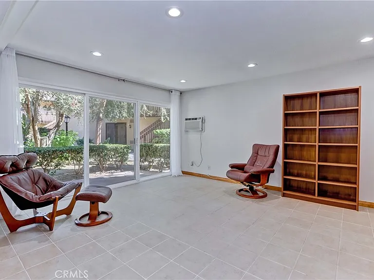 3050 S Bristol St #4D — Photo 5