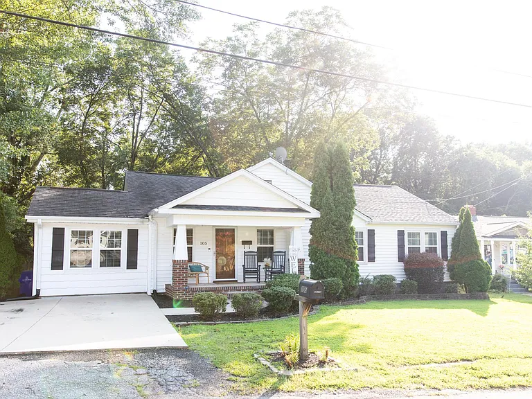 105 Harrington Ave — Photo 35