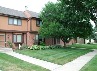 4331 Abbott Rd, Lincoln, NE 68516