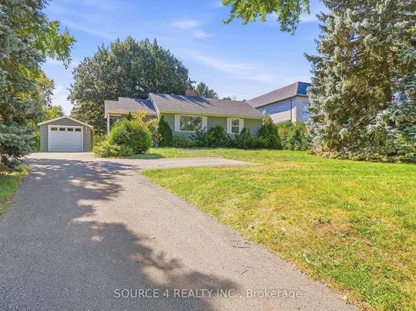 392 4th Line, Oakville, ON L6L 5A4