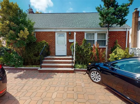 750 Meacham Ave, Elmont, NY 11003