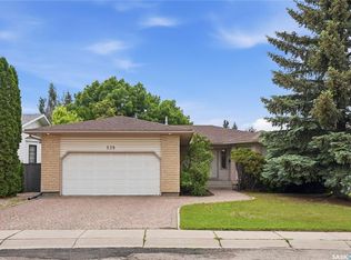 539 Emmeline KEY, Saskatoon, SK S7J 5G8