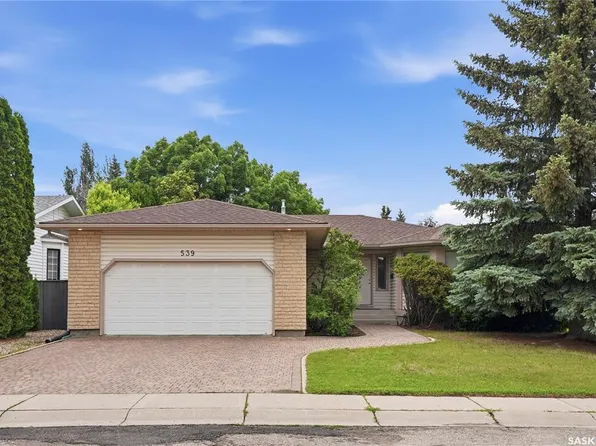539 Emmeline KEY, Saskatoon, SK S7J 5G8