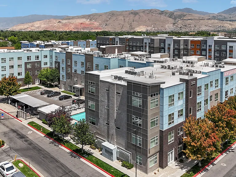 West Station Apartments — Photo 5