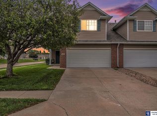 1761 N 176th Plz, Omaha, NE 68118